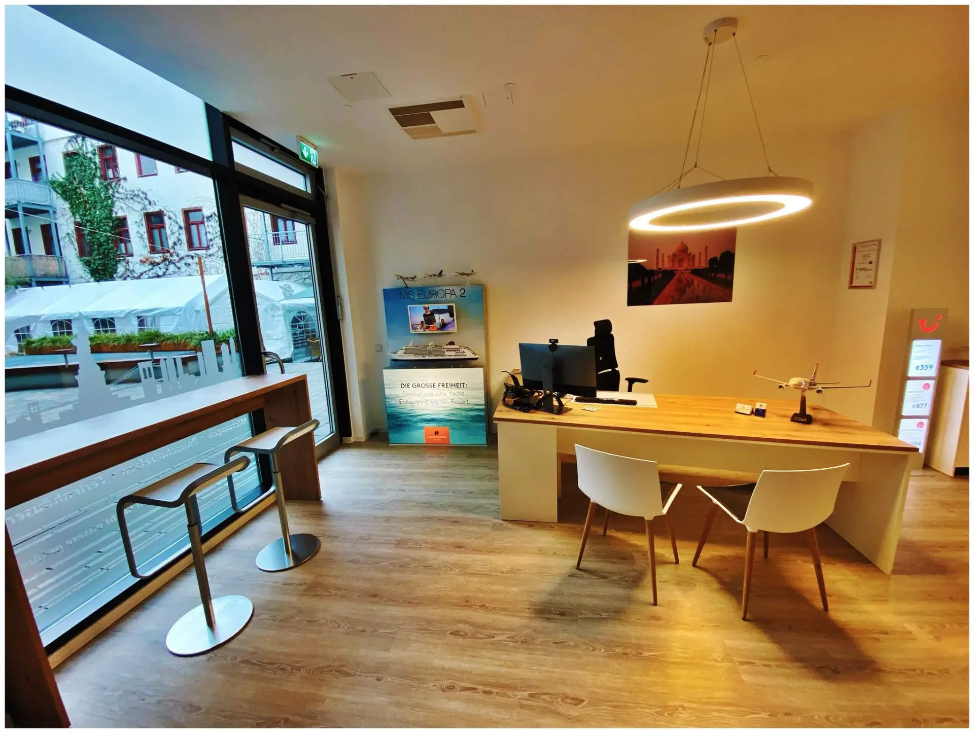 Büro AUF UND DAVON in Halle